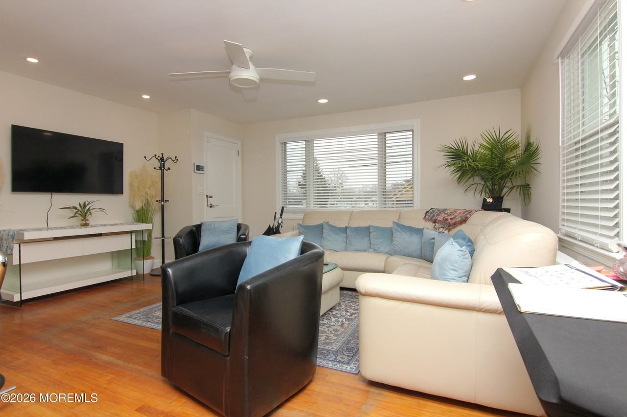 240 7th Ave Unit 1 - Photo 4 of 16