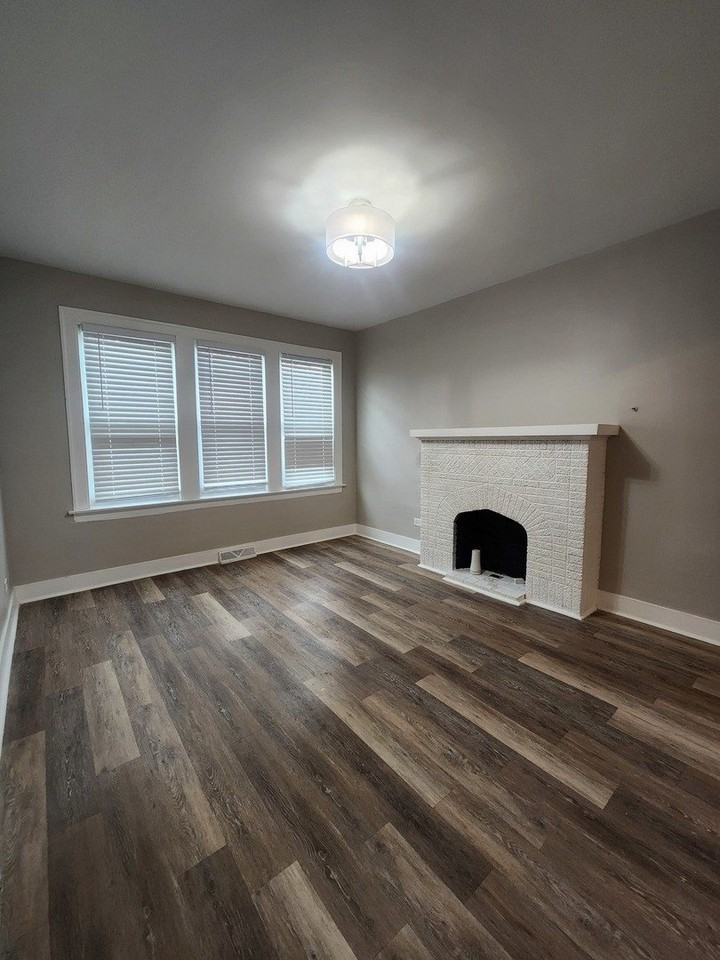 8000 S Woodlawn Ave - Photo 3 of 15