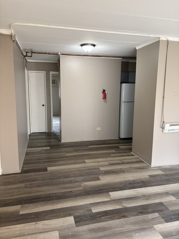 9533 Mansfield Ave Apt 1 - Photo 4 of 9