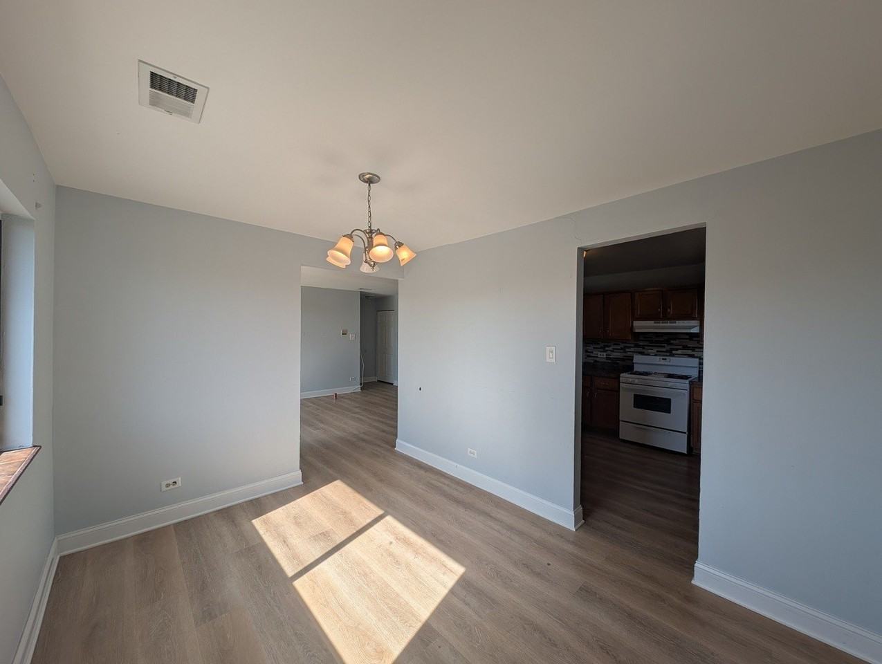 9024 Lincoln Ct Apt 306 - Photo 4 of 11