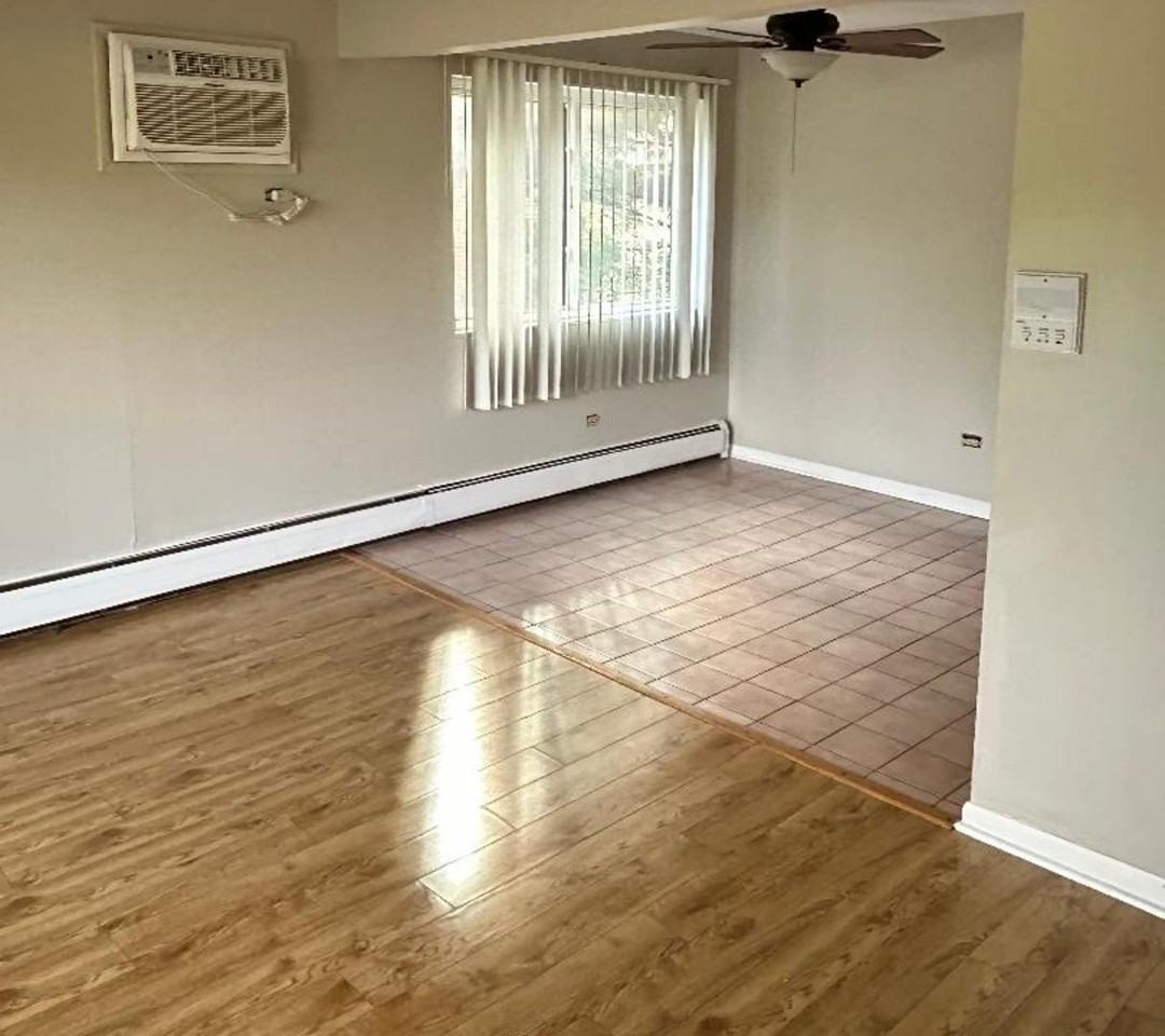 8241 W 79th St Apt 1e - Photo 4 of 12