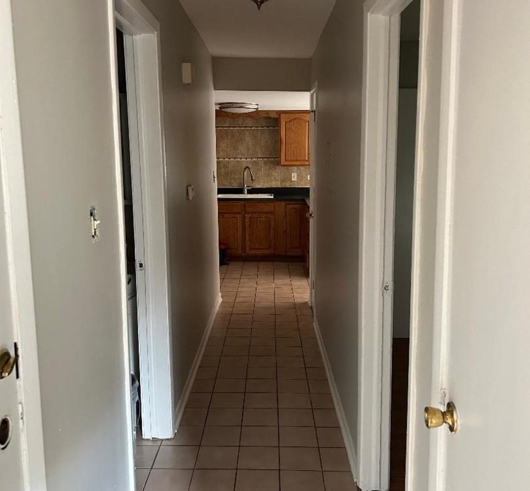 8241 W 79th St Apt 1e - Photo 7 of 12