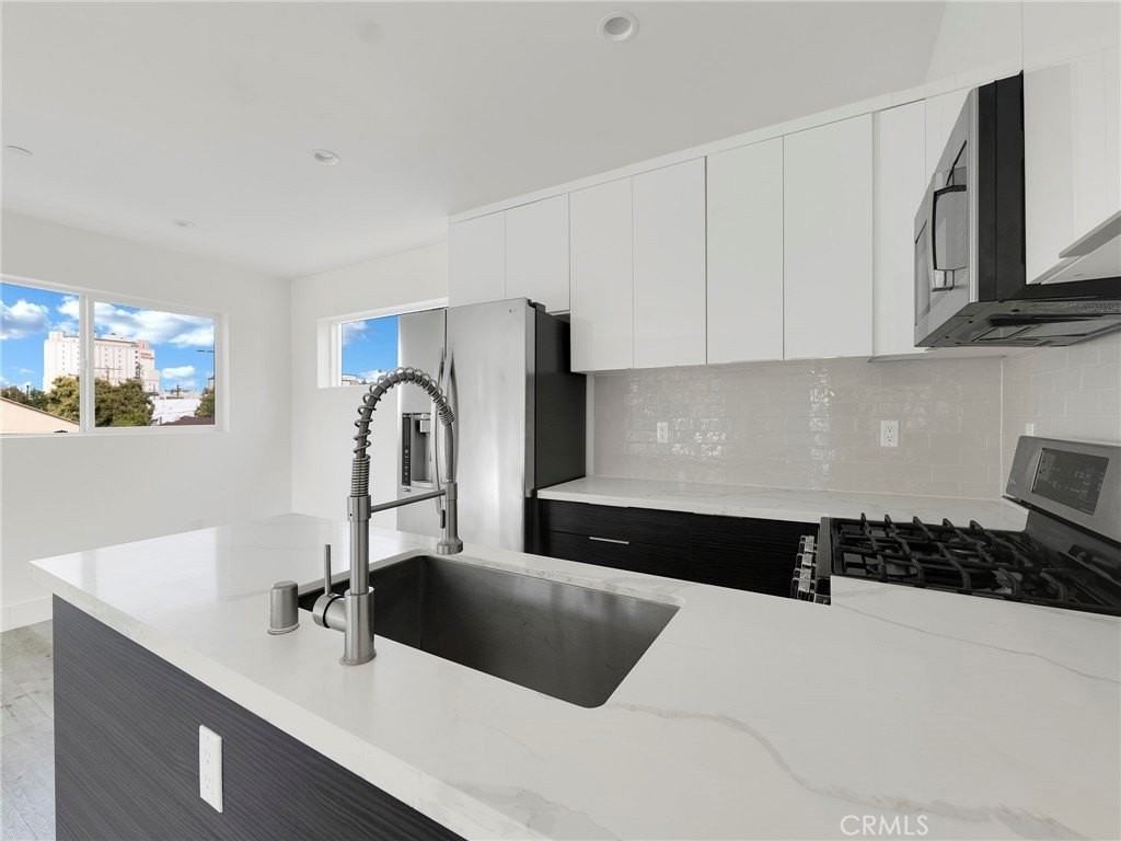 150 S Madison Ave - Photo 5 of 18