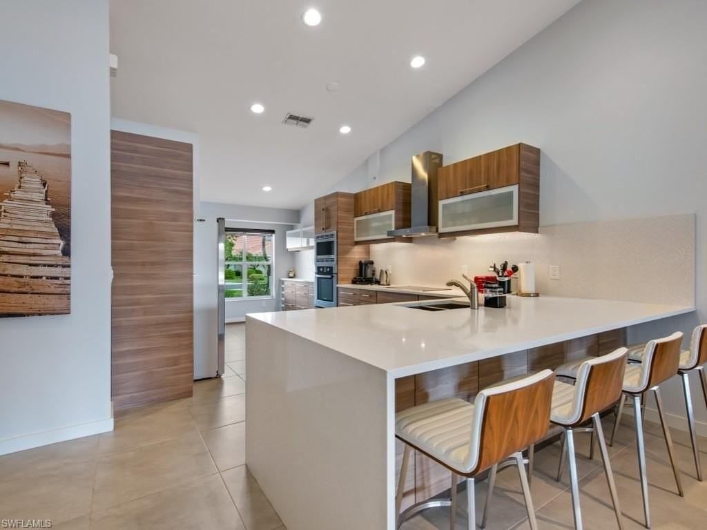 6994 Lone Oak Blvd - Photo 5 of 30