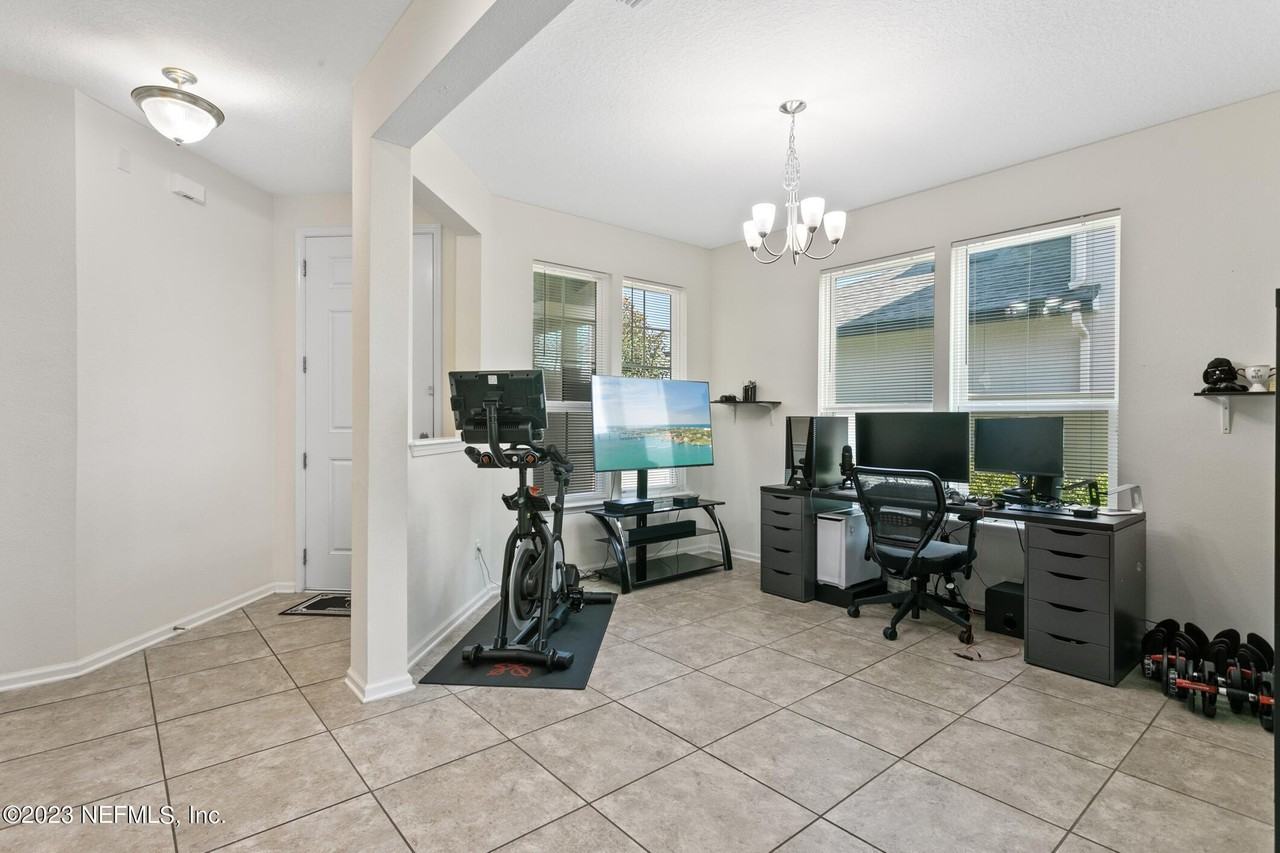 3315 Ridgeview Dr - Photo 5 of 34