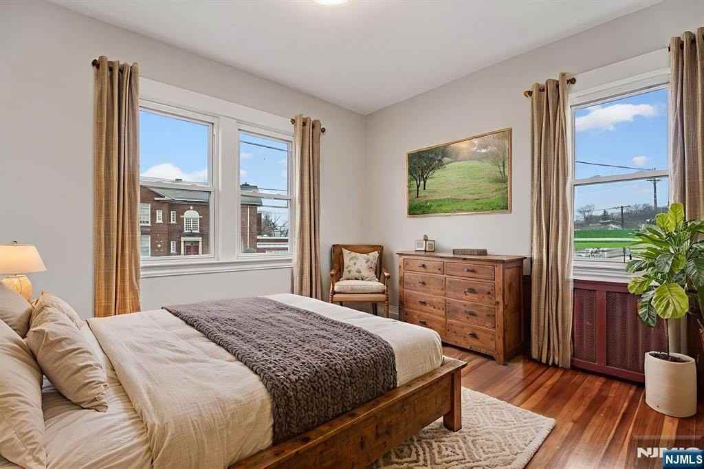 1154 Anderson Ave - Photo 4 of 9