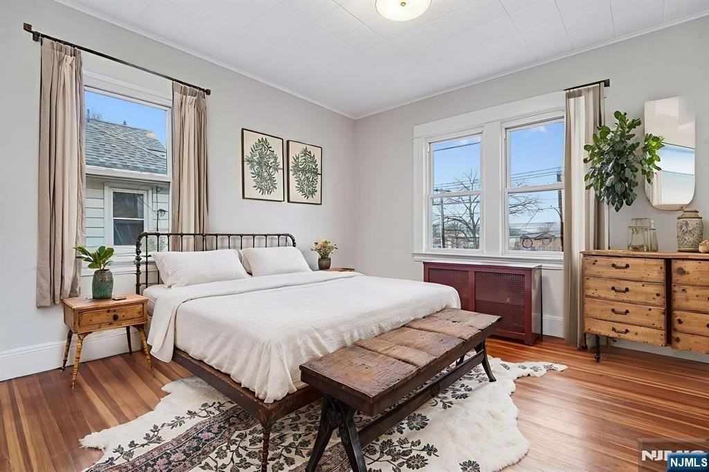 1154 Anderson Ave - Photo 5 of 9