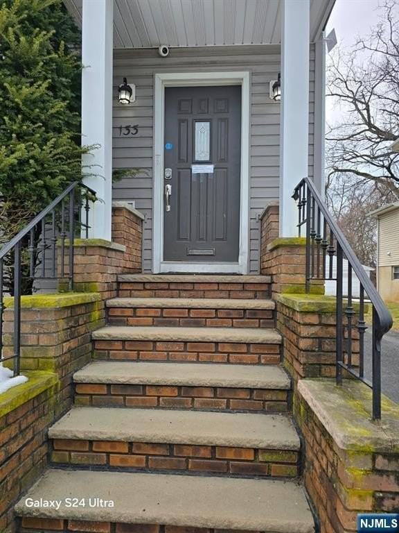 133 William St - Photo 2 of 15