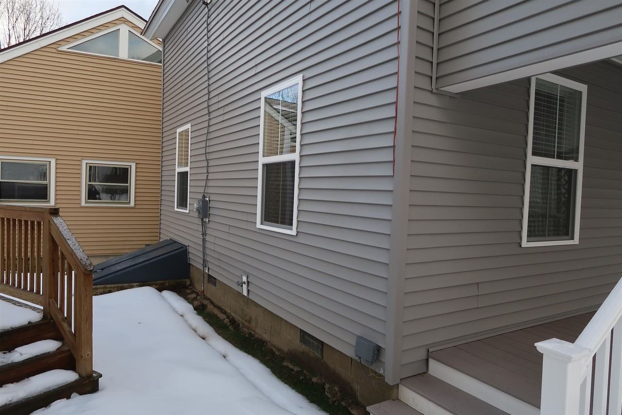 5 Green St - Photo 2 of 33