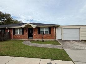 445 10th St - Photo 1 of 1