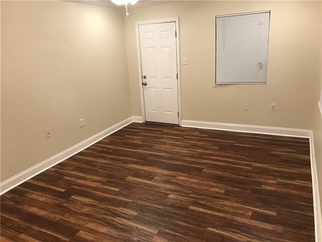 445 10th St - Photo 3 of 12