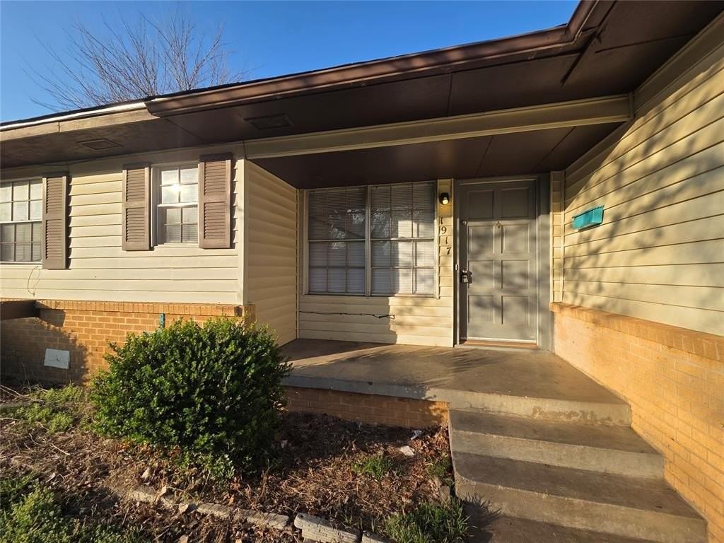 1917 Treat Dr - Photo 3 of 25