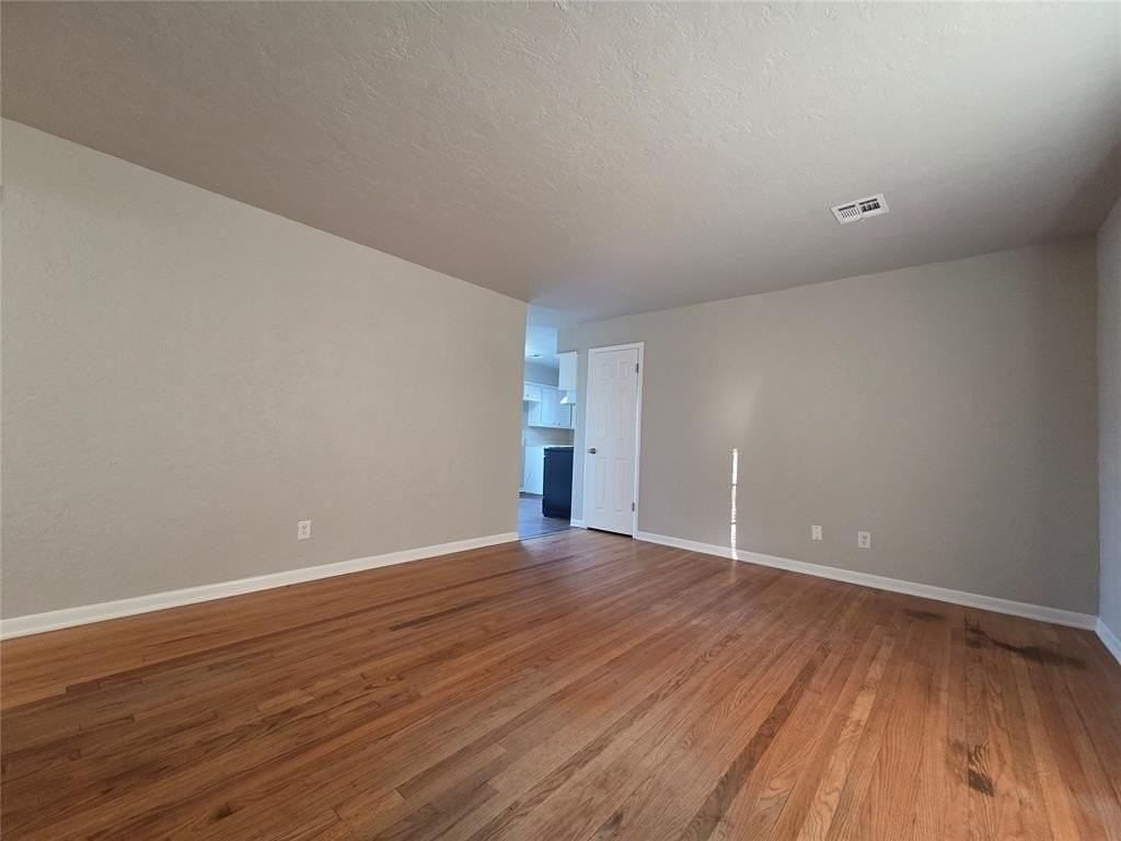 1917 Treat Dr - Photo 6 of 25