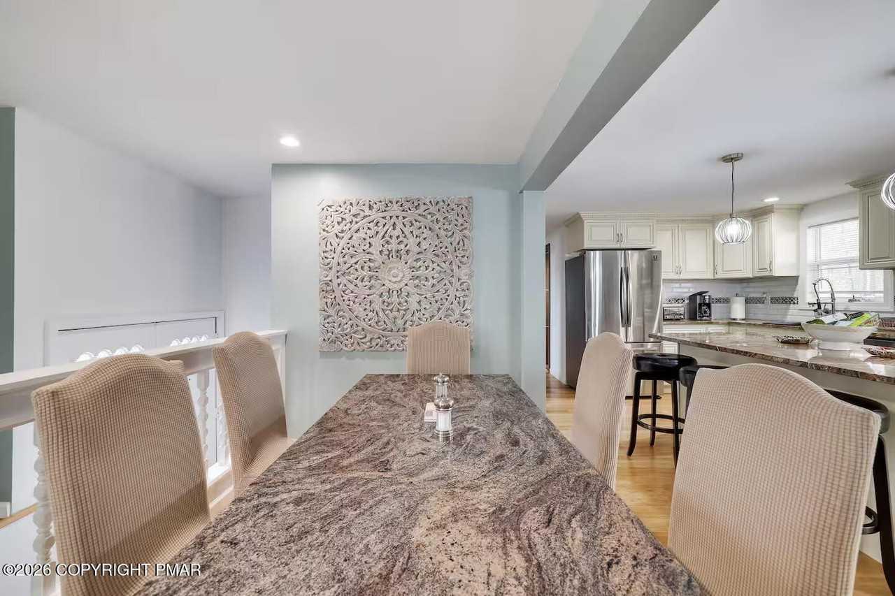 143 Britt Ct - Photo 5 of 20