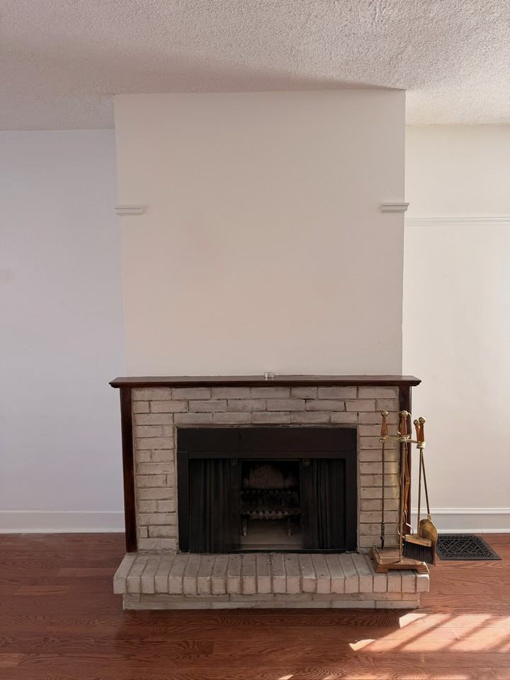 16 Nasmith Avenue - Photo 2 of 14