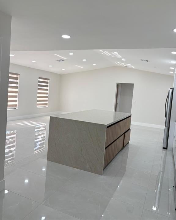 1117 Se 19th Ter - Photo 6 of 11