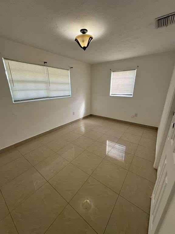 4871 Sw 24th Ave - Photo 7 of 14