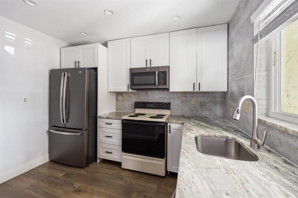 1450 N Riverside Dr #101 - Photo 7 of 49