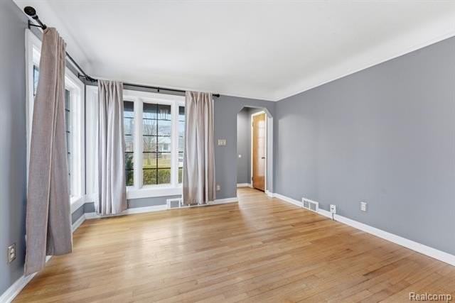 2085 17th St - Photo 3 of 28