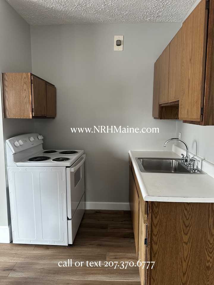 254 East Avenue - 2 #3 - Photo 2 of 6