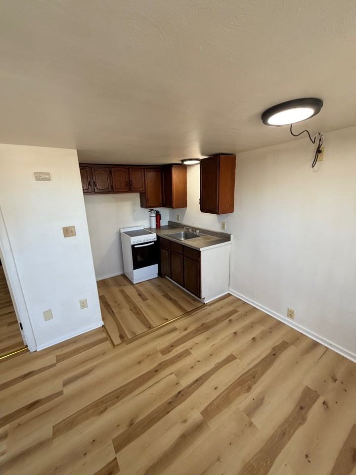 141 Front St #2 - Photo 3 of 7