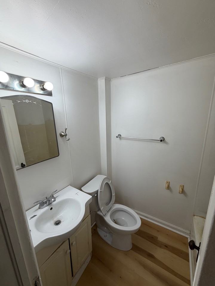 141 Front St #2 - Photo 6 of 7