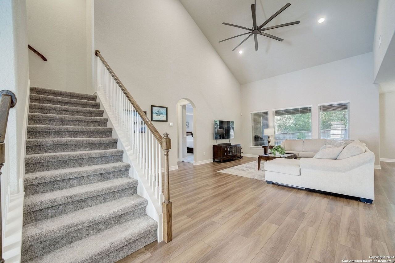 28815 Shadowrock - Photo 3 of 28