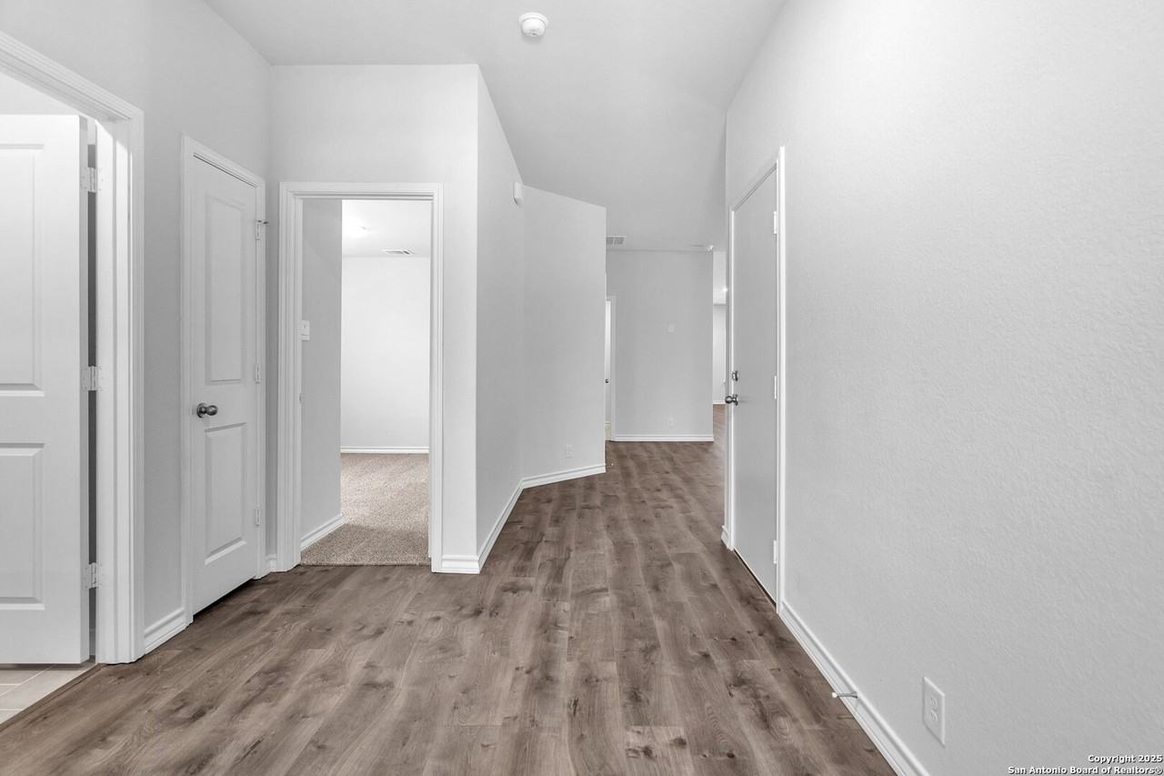 21231 Watercourse Way - Photo 6 of 38