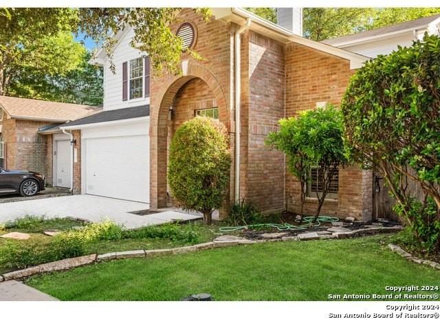 7707 Wexford Sq - Photo 3 of 25