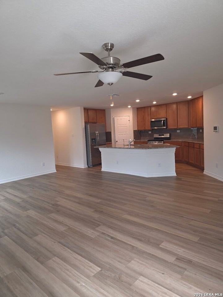 5031 Kayak Cv - Photo 4 of 25