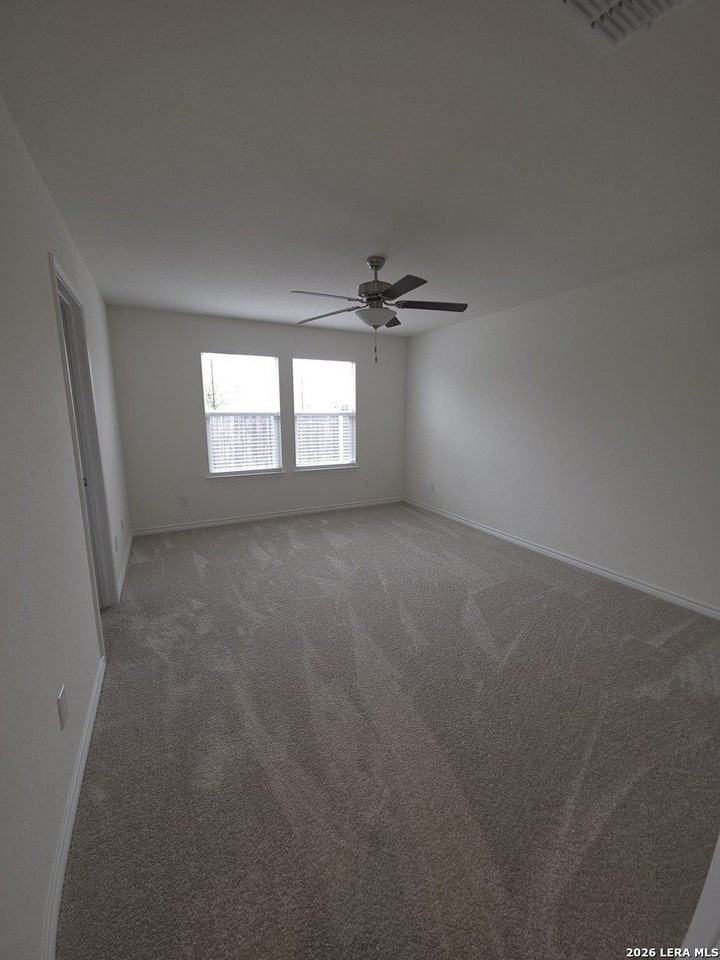 5031 Kayak Cv - Photo 7 of 25