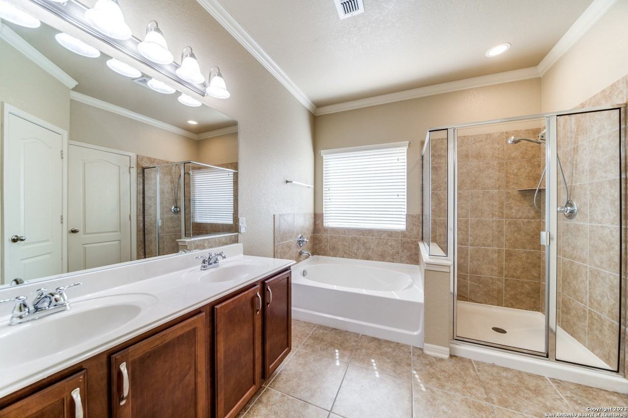 112 Krieg Dr - Photo 7 of 11