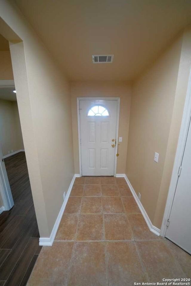 6105 Portchester - Photo 5 of 39