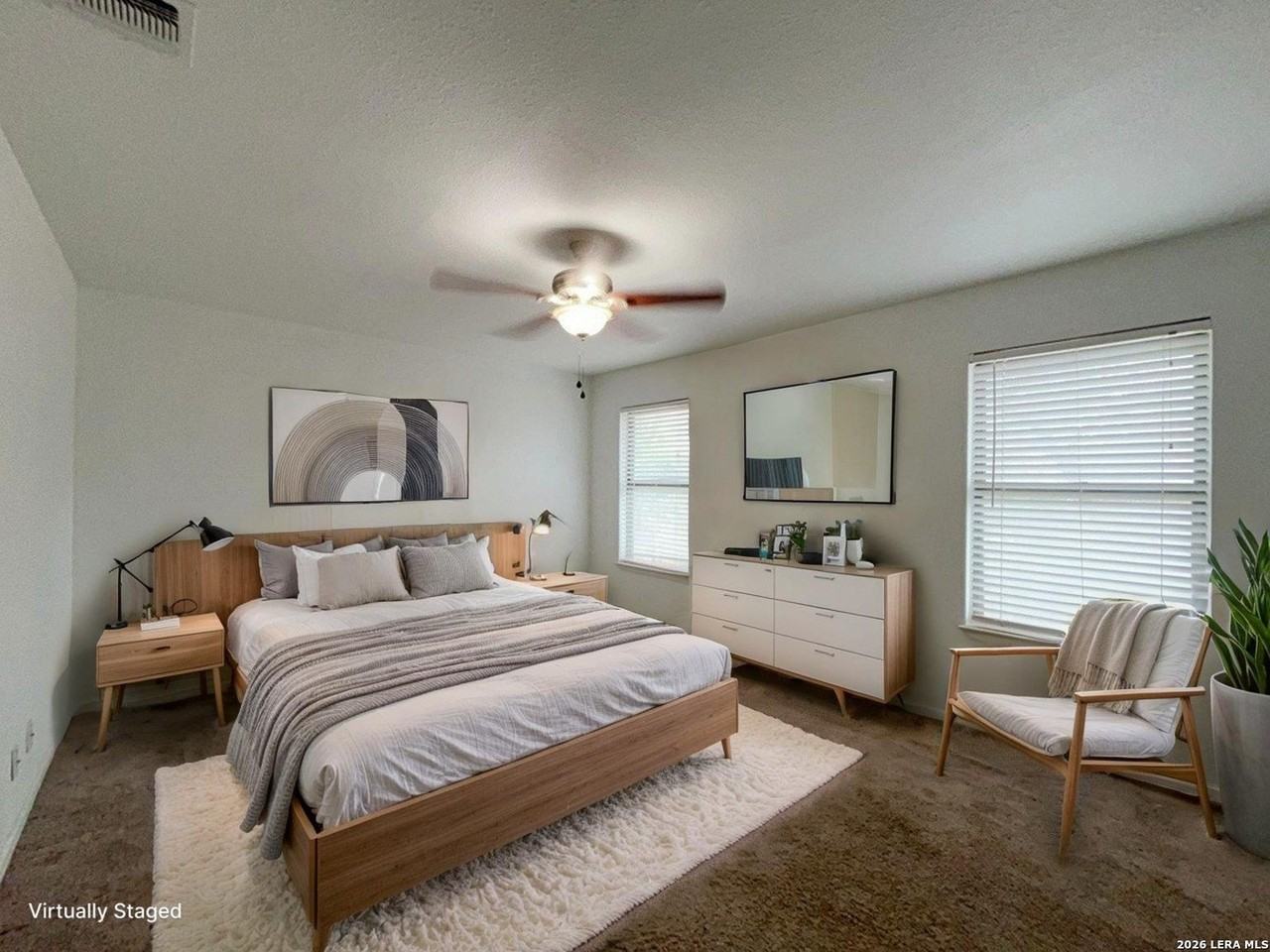 6114 Royal Crk - Photo 4 of 45