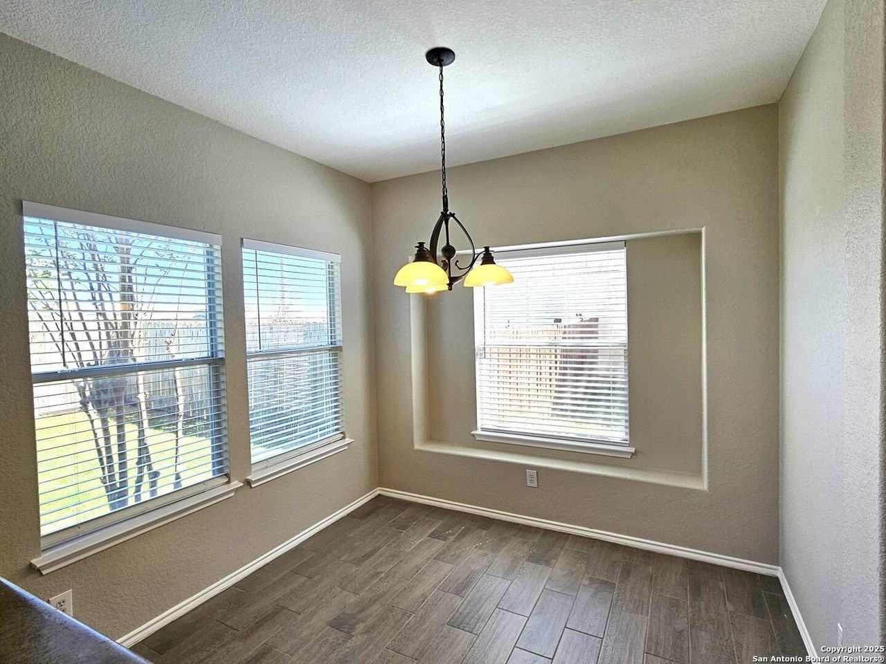 316 Julian Pt - Photo 6 of 31