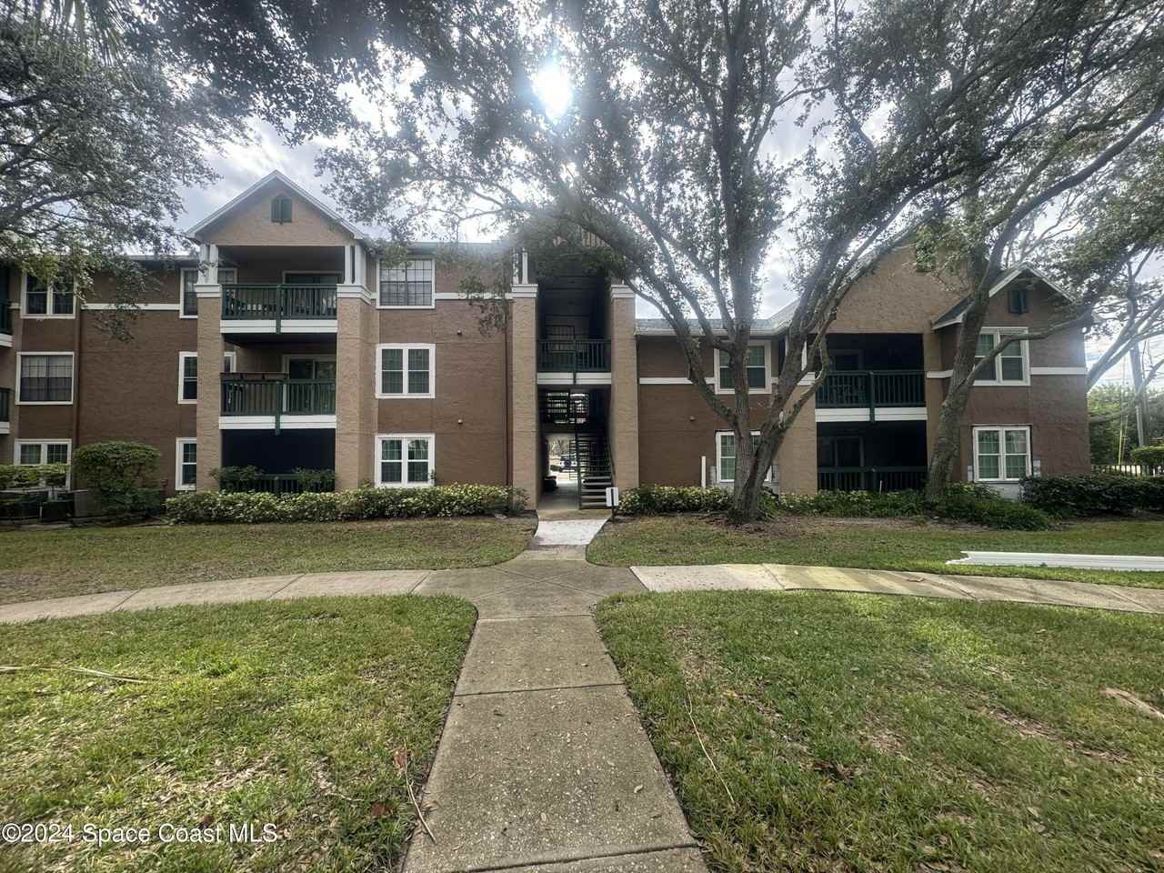 7667 N Wickham Rd Apt 1203