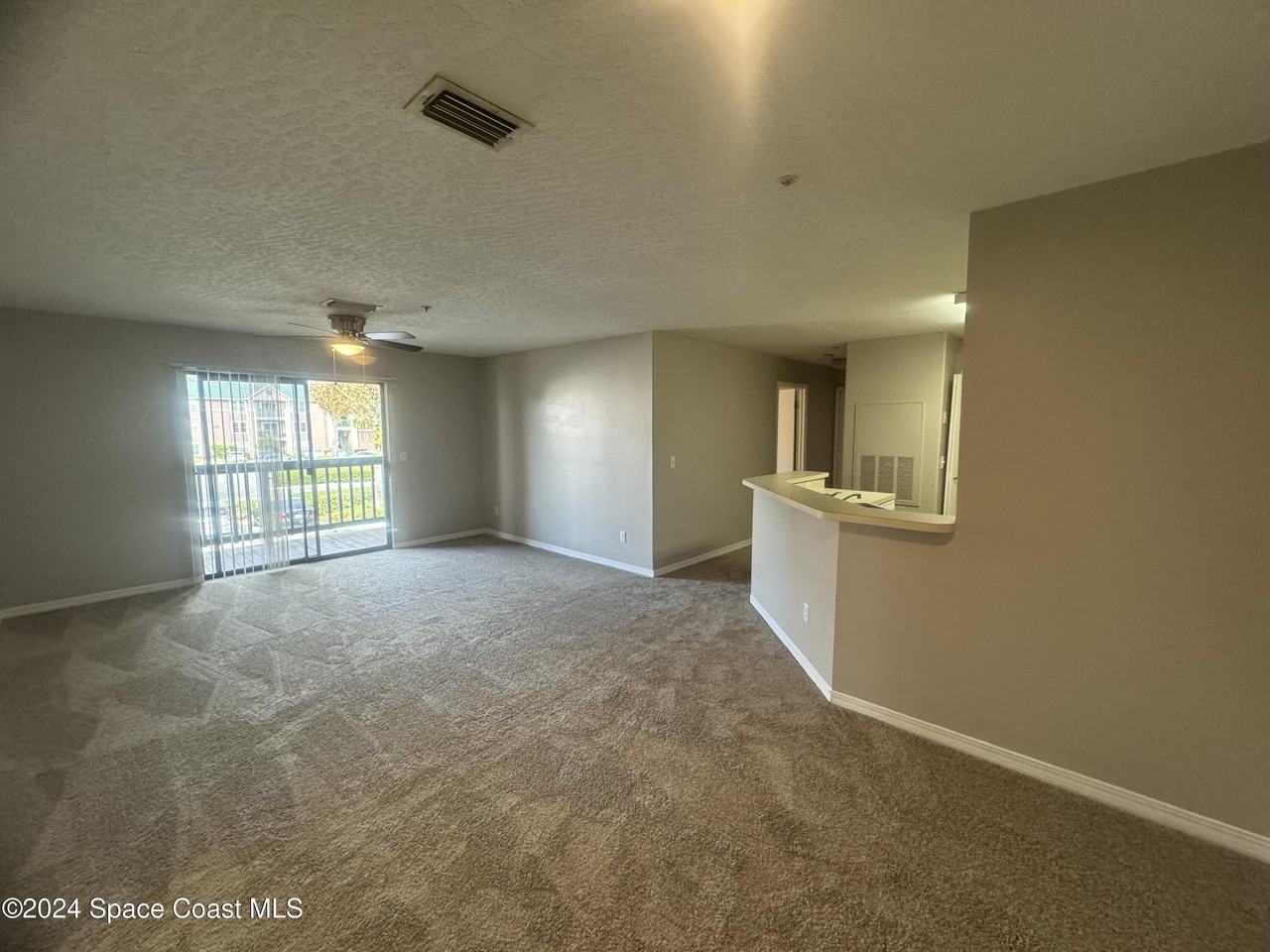 7667 N Wickham Rd Apt 515 - Photo 4 of 19