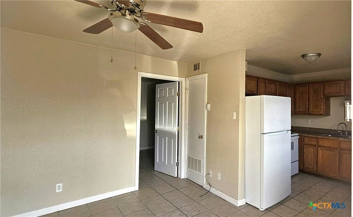 607 N 20th St #103 - Photo 4 of 10