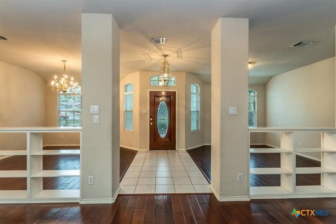 128 Sunflower St - Photo 3 of 23