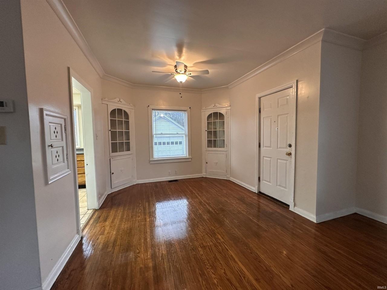 909 Lincoln Ave #B - Photo 5 of 15