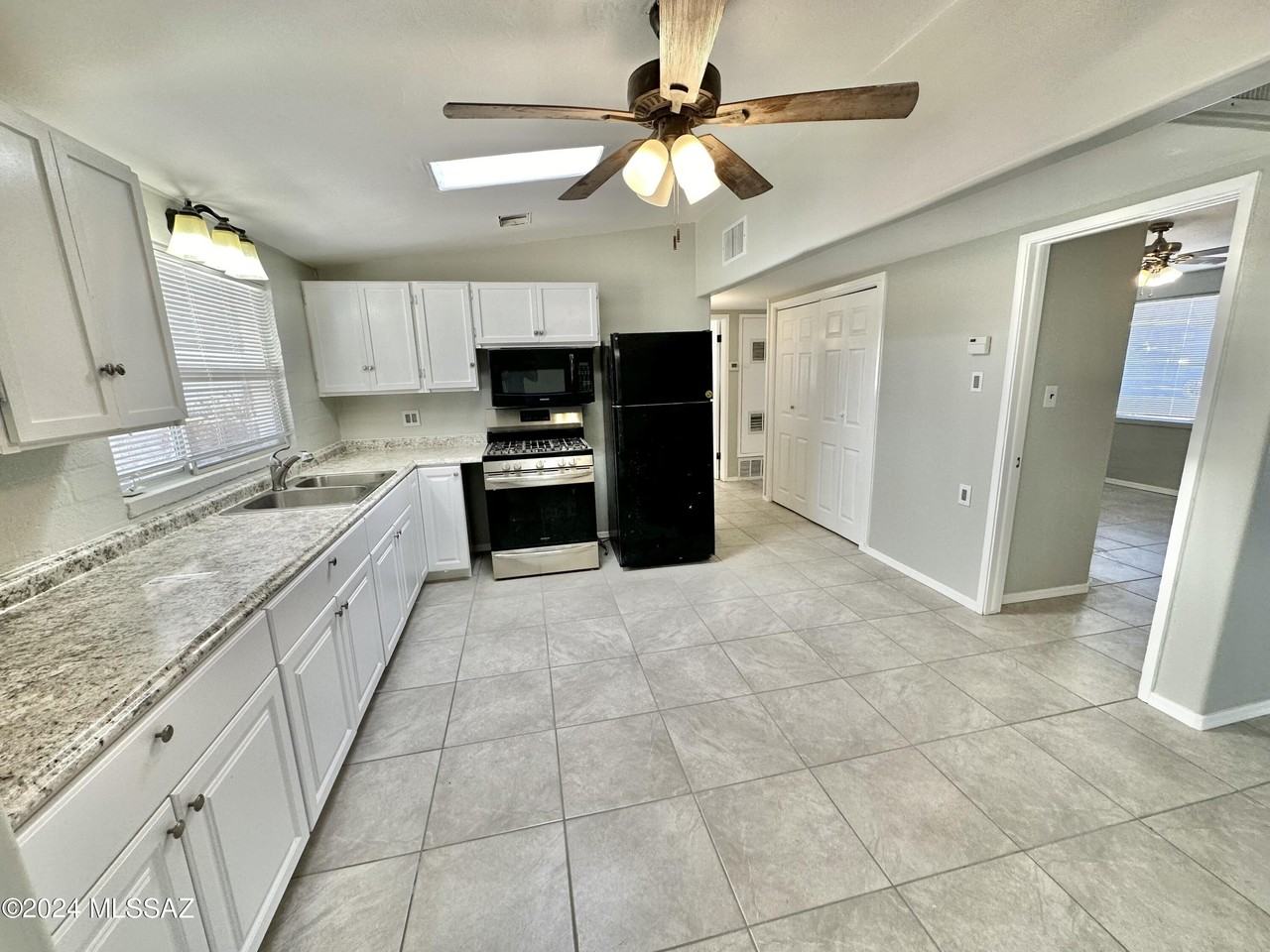 1005 W 1st Ave - Photo 6 of 28