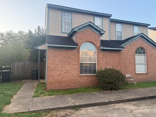 2720 Tess Cir - Photo 2 of 11