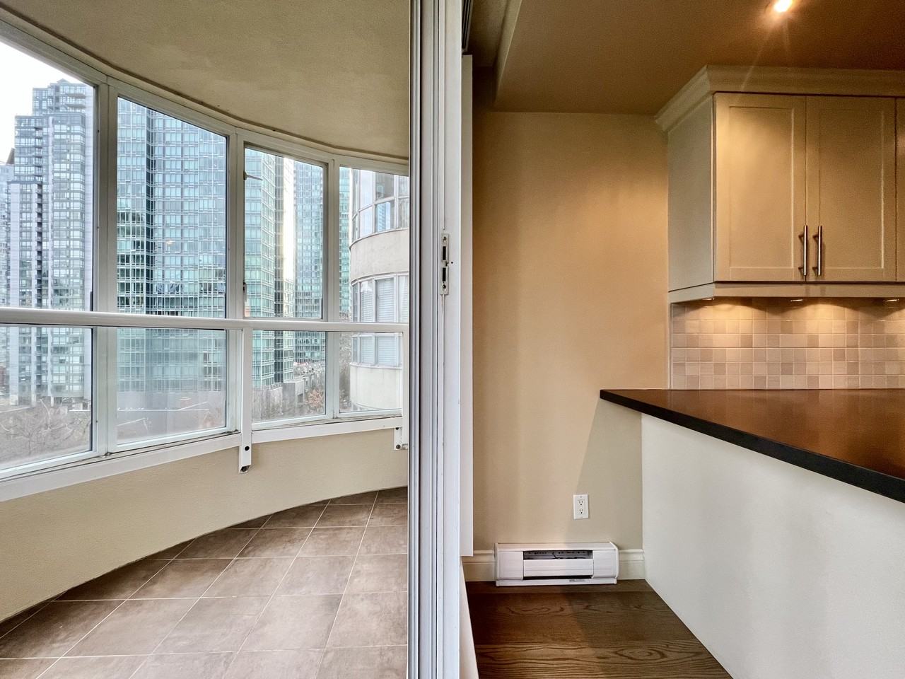 717 Jervis Street #501 - Photo 6 of 24