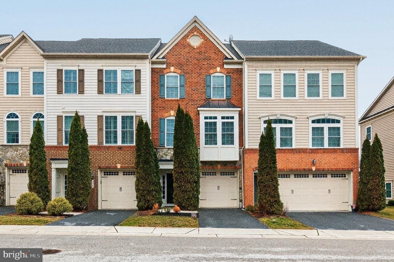 548 Deep Creek Vw - Photo 2 of 50