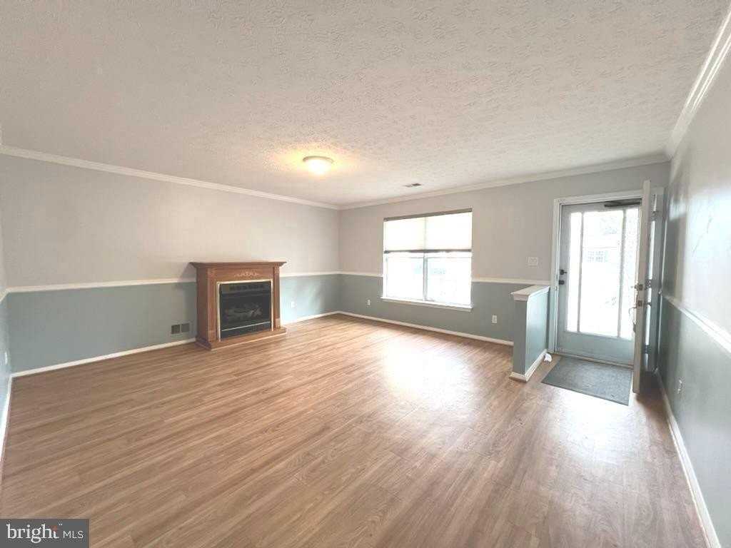 8220 Grainfield Rd - Photo 3 of 23