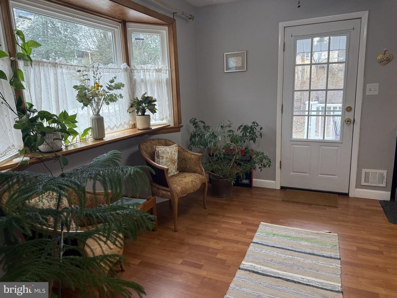 308 Clagett Dr - Photo 7 of 25