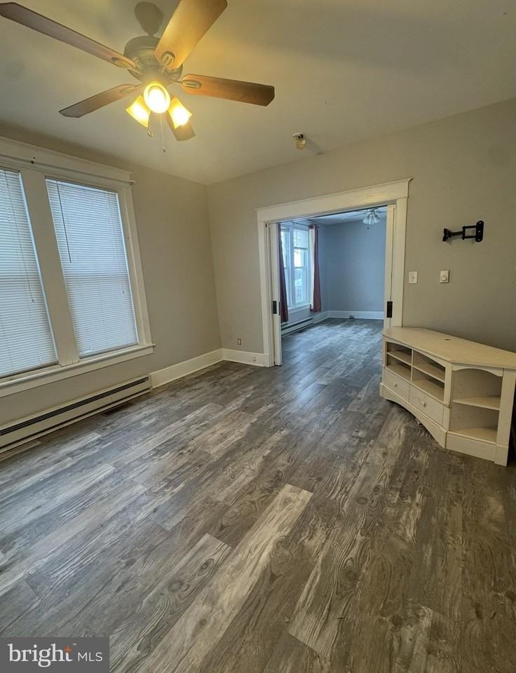 115 Crestmont St - Photo 6 of 16