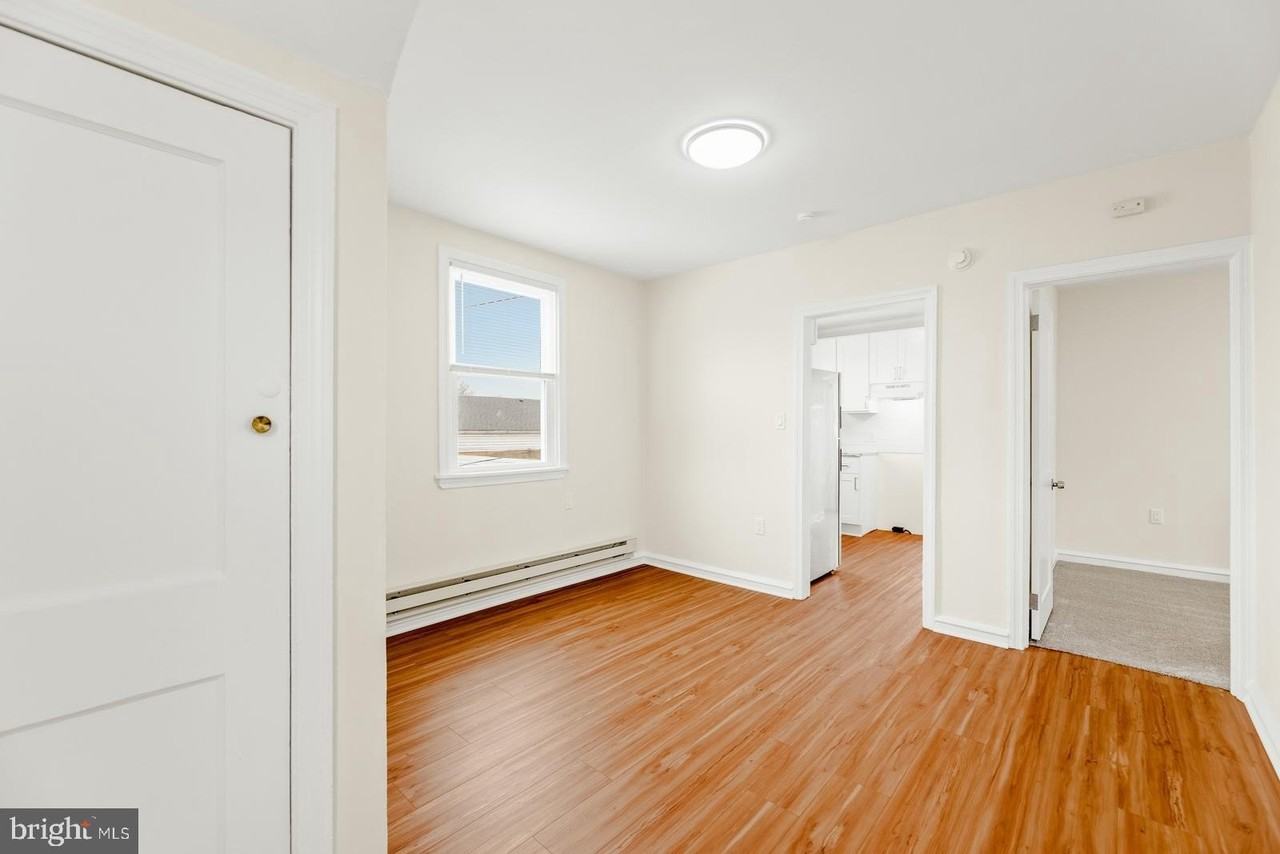 663 Clearview Ave Unit B - Photo 7 of 21