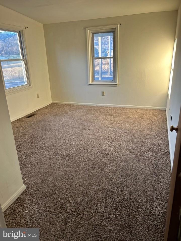 1322 Red Hill Rd - Photo 7 of 9