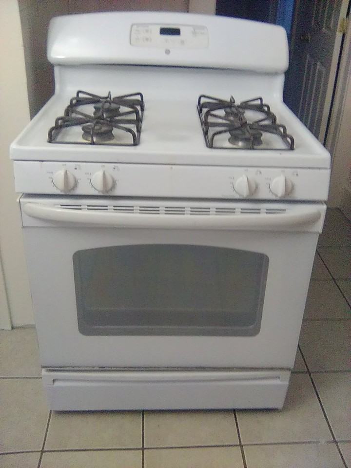 89 Maple St - Photo 5 of 21